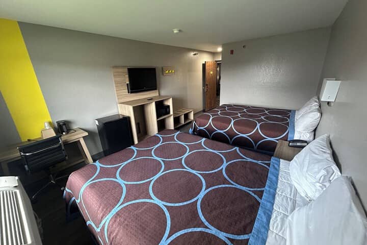 Room 6 of 36