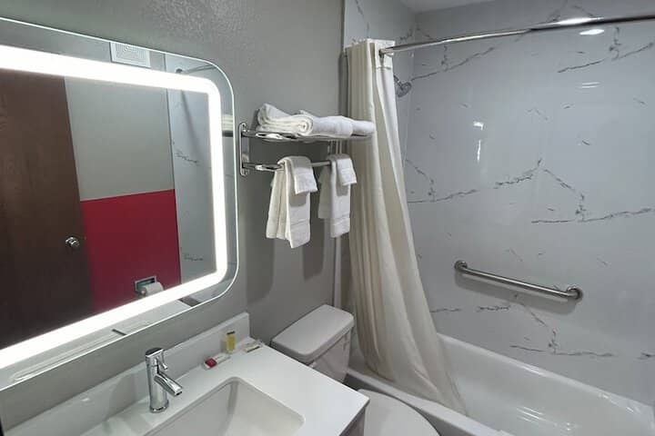 Room 20 of 36