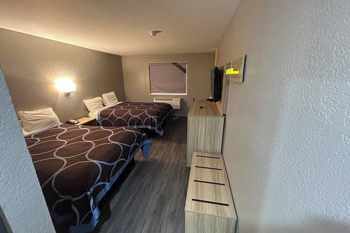 Room 7 of 36